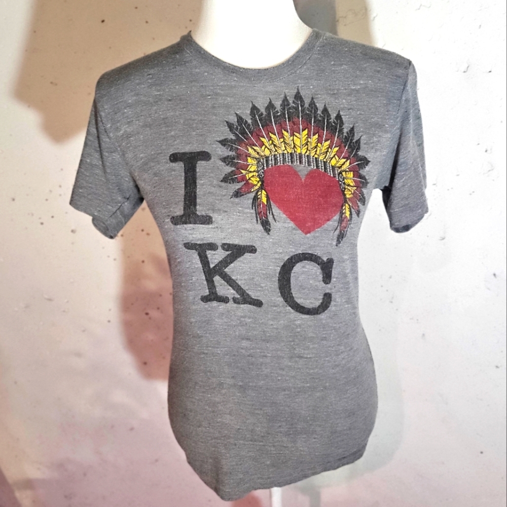 Women's Kansas city chief t-shirt